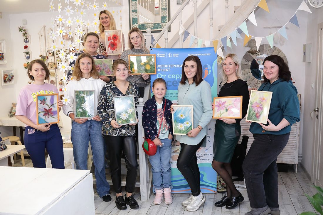 Газпромнефть-Восток, Томские новости, ГПН-Восток благотворительность обустройство помощь поддержка Волонтеры «Газпромнефть-Востока» помогли обустроить детскую комнату в областной клинической больнице