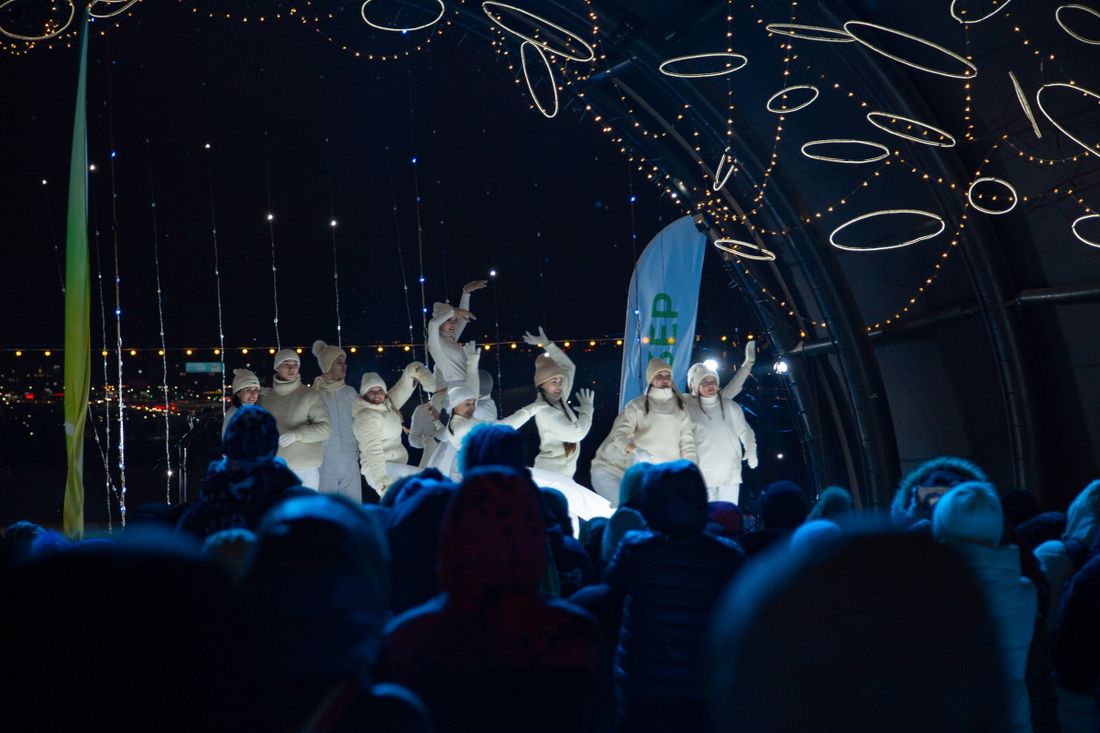 Томские новости, новосибирск куда сходить в новосибирске сбер сбербанк новости интересное Самый длинный каток в мире открылся в Новосибирске при участии Сбербанка