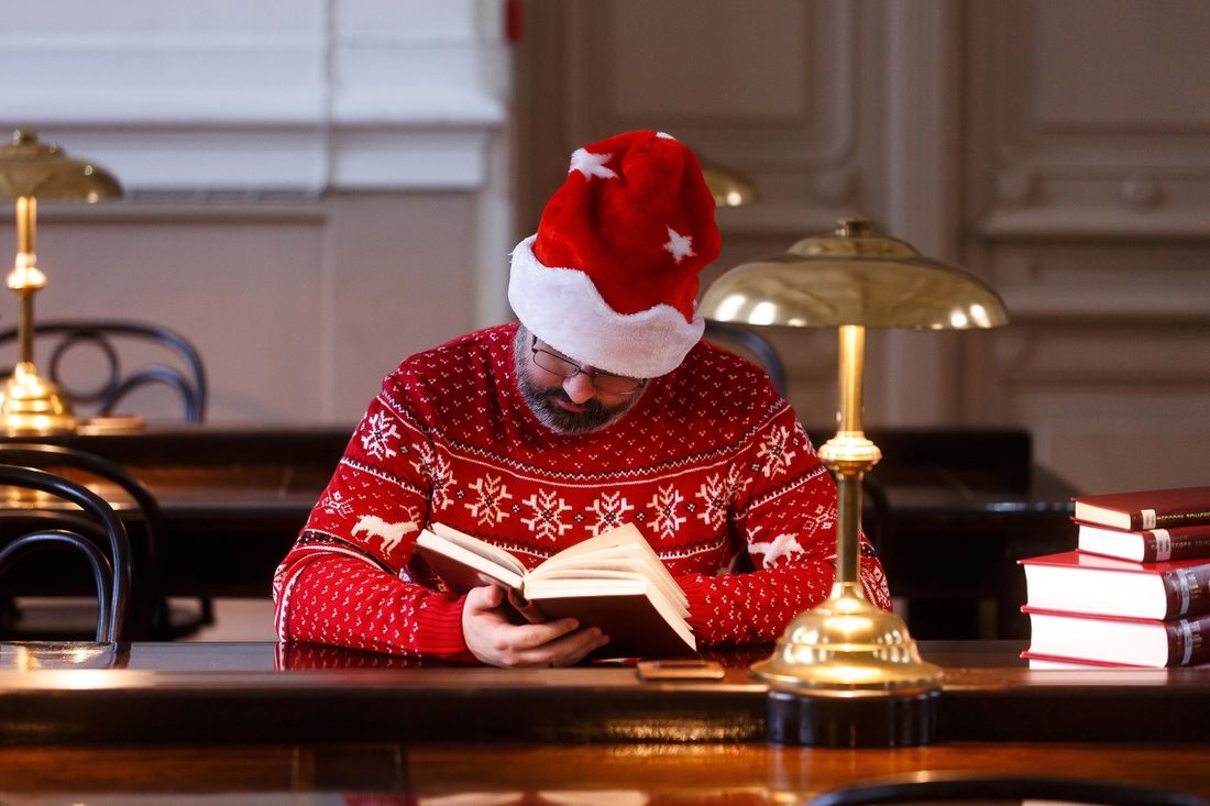 Новый год ❄, ТГУ, Томские новости, Фото дня, Фото недели, новый год научка дед мороз томск шуберт ведмедская фотоистория В Томске показали, чем в Новый год занят Дед Мороз в университетской Научке