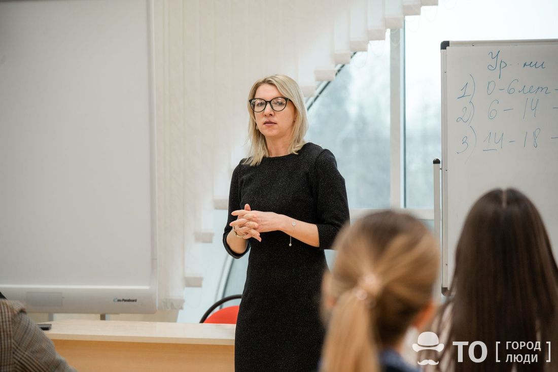 Город, Награды и назначения, Томские новости, дептруда интересные новости Томска кадровые перестановки Анна Гомозова возглавила департамент труда Томской области