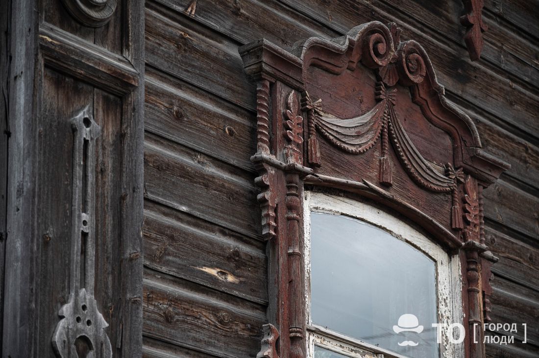 Деревянная архитектура, Томские новости, крыши домов интересные новости Томска ремонт капитальный ремонт восстановление Шесть исторических домов Томска утратили архитектурный облик после капремонта — власти
