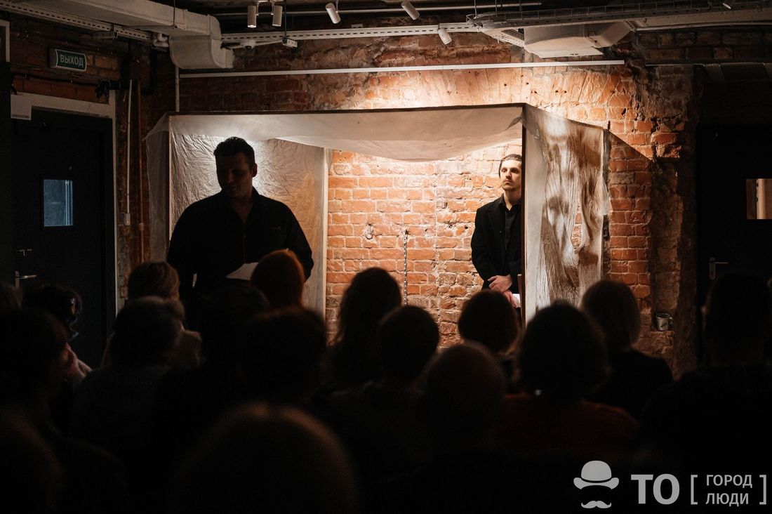 Люди Томска, Музеи Томска, Рассказано, События, Театр в Томске, Томские новости, томск музей нквд история гулага спектакли театр репрессии георгий демидов оранжевый абажур «Памятник тем, кто не вышел из 37-го». В Томске прошел спектакль «Оранжевый абажур» о годах Большого террора