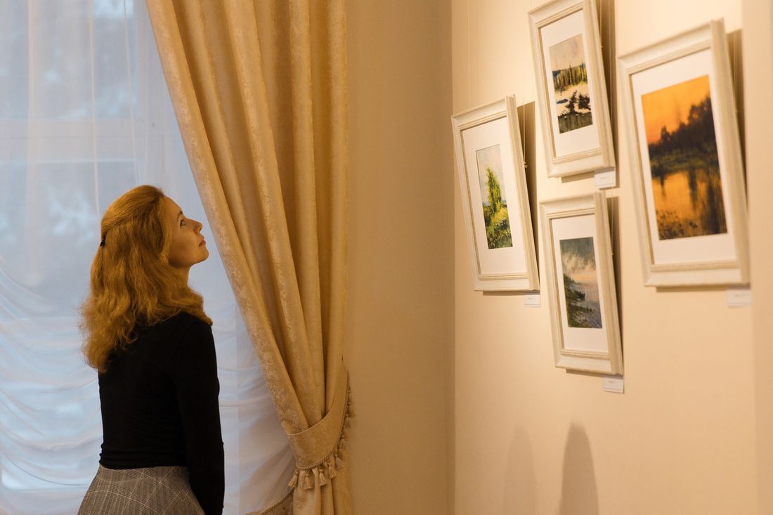 Газпромнефть-Восток, Томские новости, Газпромнефть выставка художники куда сходить искусство в Томской области В Томске при поддержке «Газпромнефть-Востока» впервые открылась выставка из 120 акварельных картин художника из Каргаска Дмитрия Лаврова