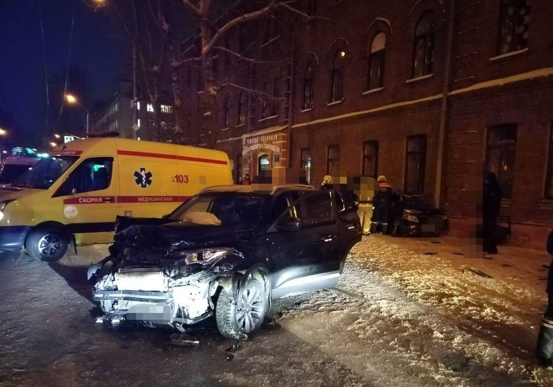 Происшествия, Томские новости, происшествия аварии интересные новости Томска жесть Томска дорожная обстановка Утром в Томске столкнулись ВАЗ и Chery Tiggo