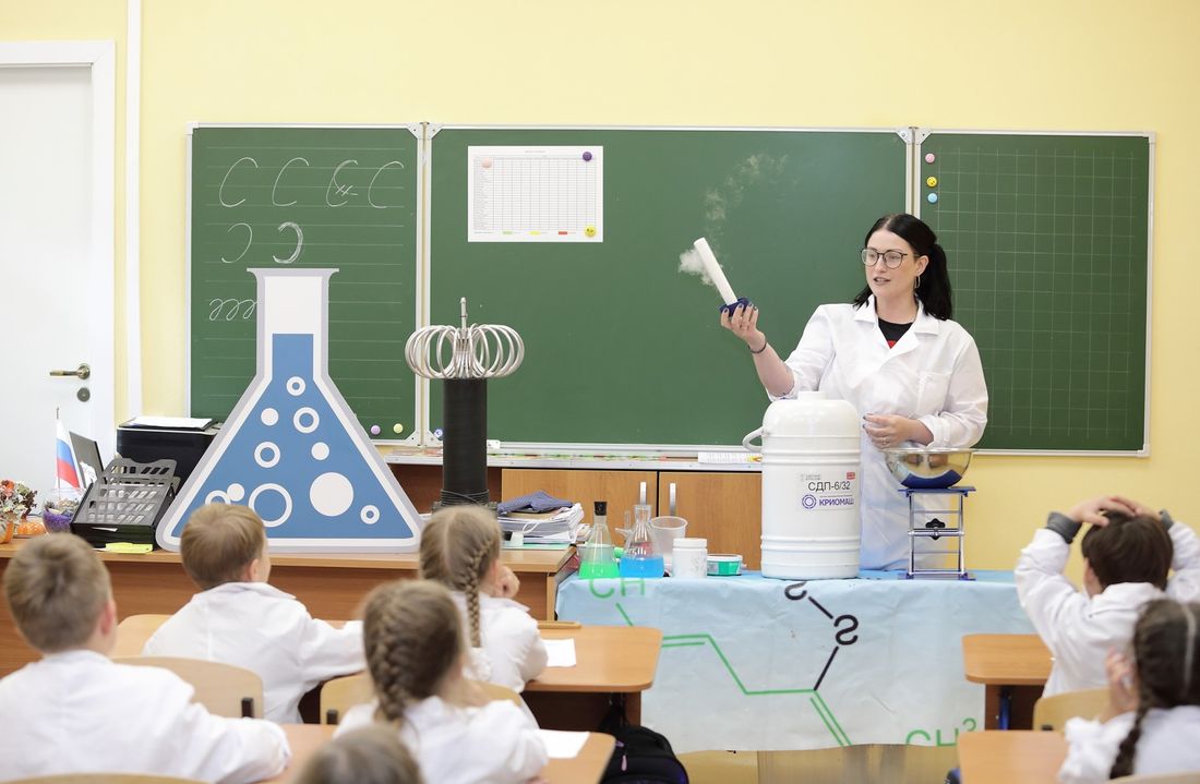 Газпромнефть-Восток, Томские новости, благотворительность школа дети интересные новости Томска образование Родные города От лаборатории в детском саду к большой науке вместе с «Газпромнефть-Востоком»