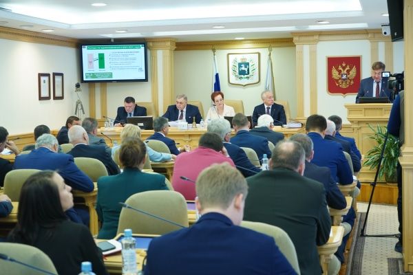 ЗД ТО, Томские новости, бюджет деньги комиссия согласование интересные новости Томска депутаты Депутаты утвердили в первом чтении основные параметры регионального бюджета на 2024 год