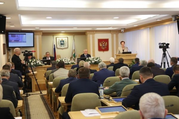 ЗД ТО, Томские новости, бюджет проект закон интересные новости Томска парламент депутаты Более половины расходов принятого депутатами облдумы бюджета на 2024 год придется на социальную сферу