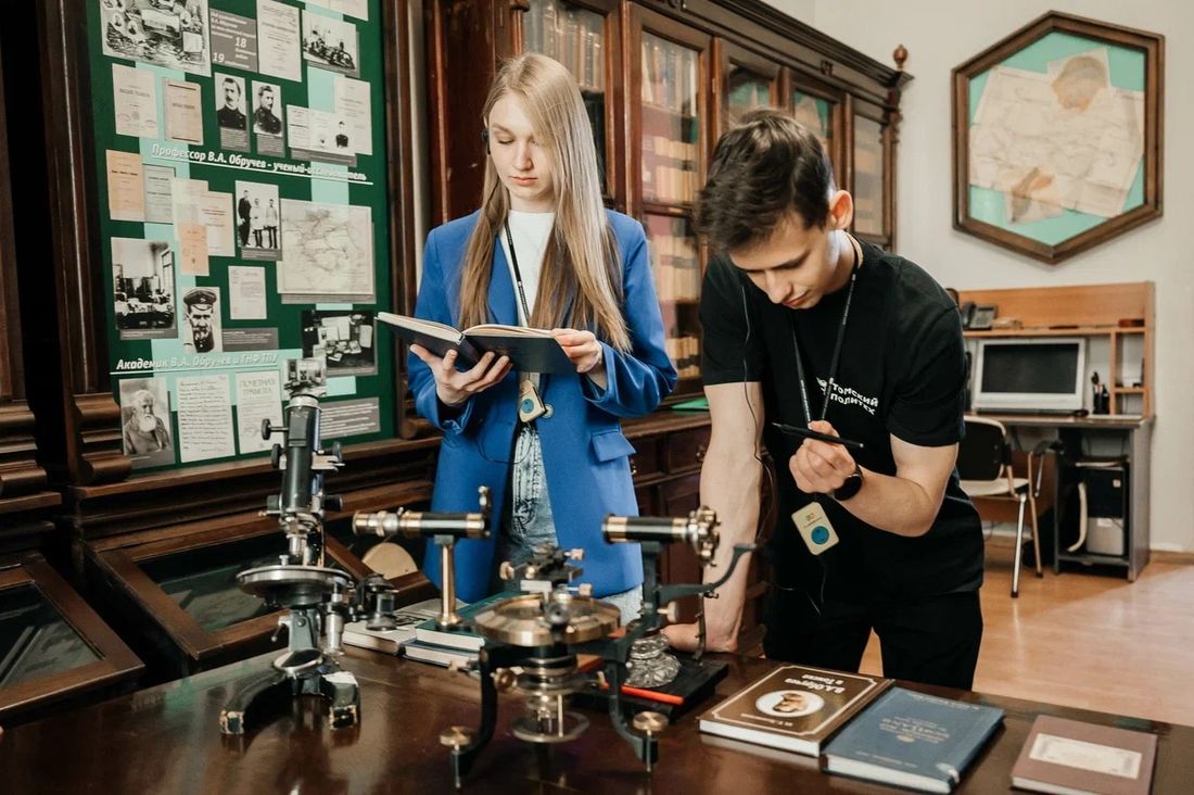 Бизнес, Культура в Томске, ТПУ, ТПУ образование вуз наука куда сходить экскурсионные маршруты интересные новости Томска Более восьми тысяч человек познакомились с историей Томского политеха на экскурсиях в 2023 году