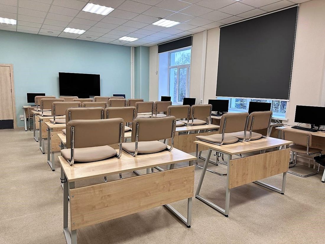 ЖКХ, Томские новости, томск авария лицей №8 обвалился потолок прорыв воды новости места В томском лицее №8 обвалился навесной потолок