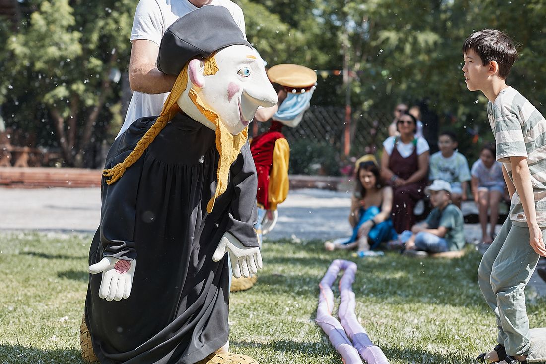Город, Культура в Томске, Томские новости, сказки постановка интересные новости Томска куда сходить Томичей приглашают на уличный спектакль по «Сказке о попе и работнике его Балде»