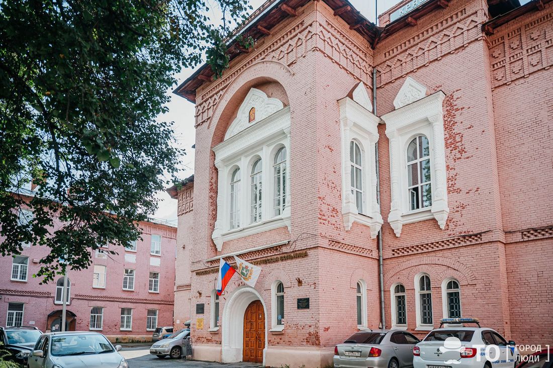 Архитектура и дизайн, Город, Медицина и здоровье, Томские новости, томск психбольница ремонт благоустройство новости сосновый бор что происходит здравоохранение Столетний корпус томской психиатрической больницы ремонтируют