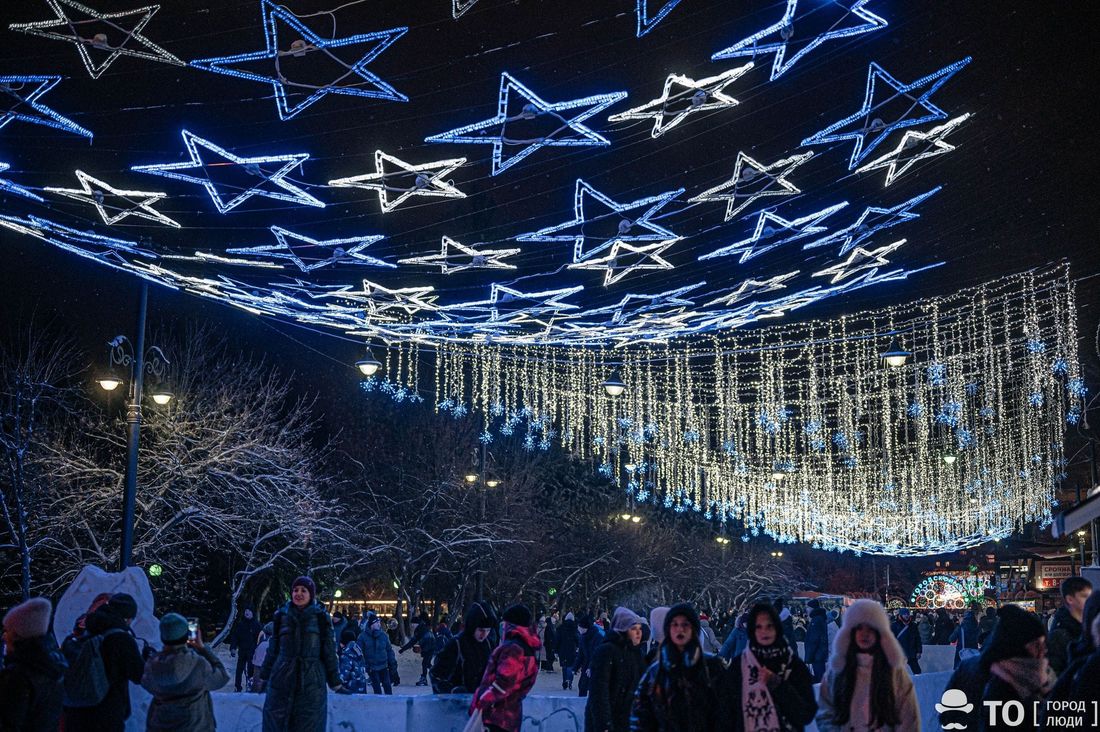 Город, Томские новости, город новый год интересные новости Томска каникулы В Томске зажигают новогоднюю иллюминацию