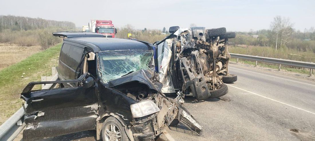 Происшествия, Томские новости, авария ДТП врезались жесть Томска дорожная обстановка интересные новости Пятеро пострадали в ДТП с участием «скорой» и еще трёх автомобилей на томской трассе