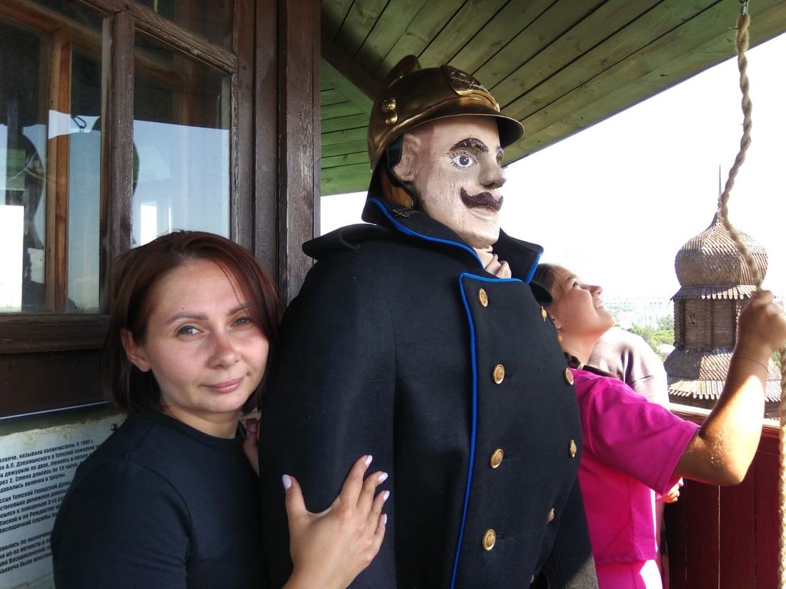 Город, Томские новости, каланча Афанасий интересные новости Томска достопримечательности Томска Каланчисту Музея истории Томска выдали новый мундир и сапоги