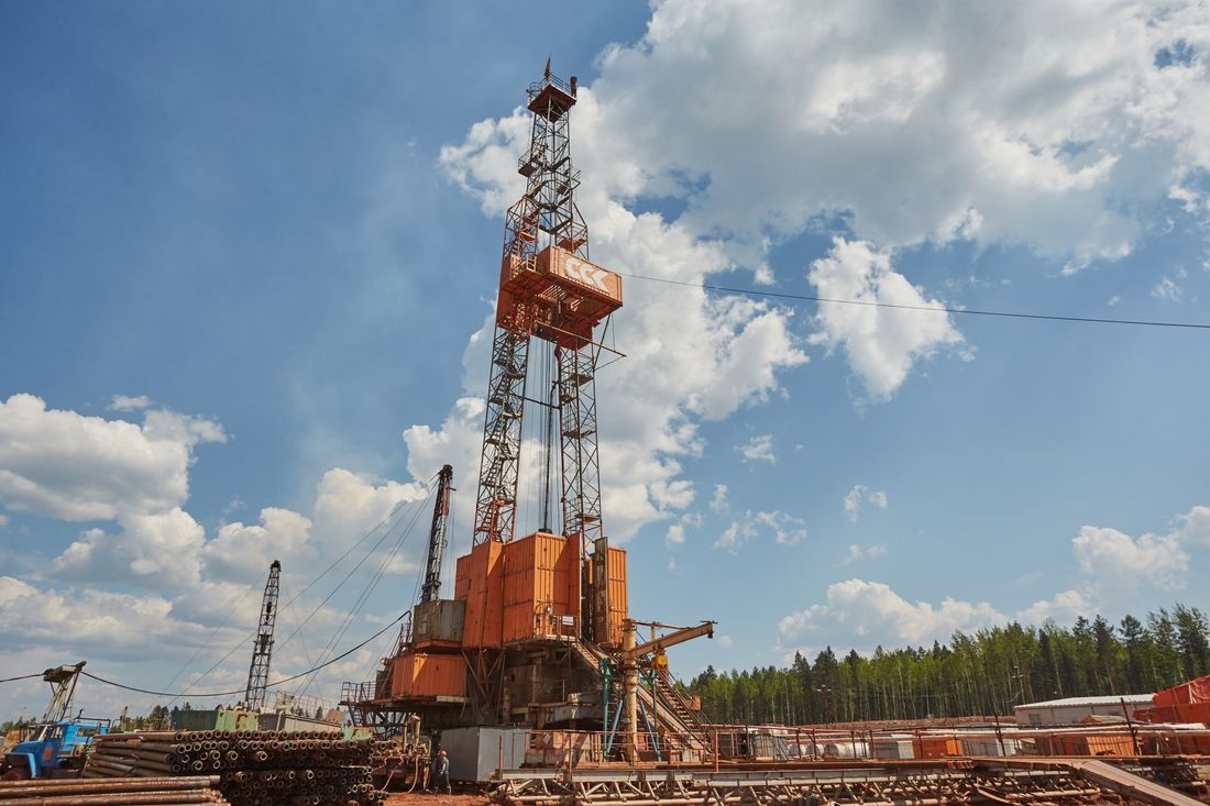 Сибирская Сервисная Компания, Томские новости, геологи ССК интересные новости Томска праздники Праздник покорителей недр: с днём геолога коллег и ветеранов отрасли поздравил директор Томского филиала Сибирской Сервисной Компании