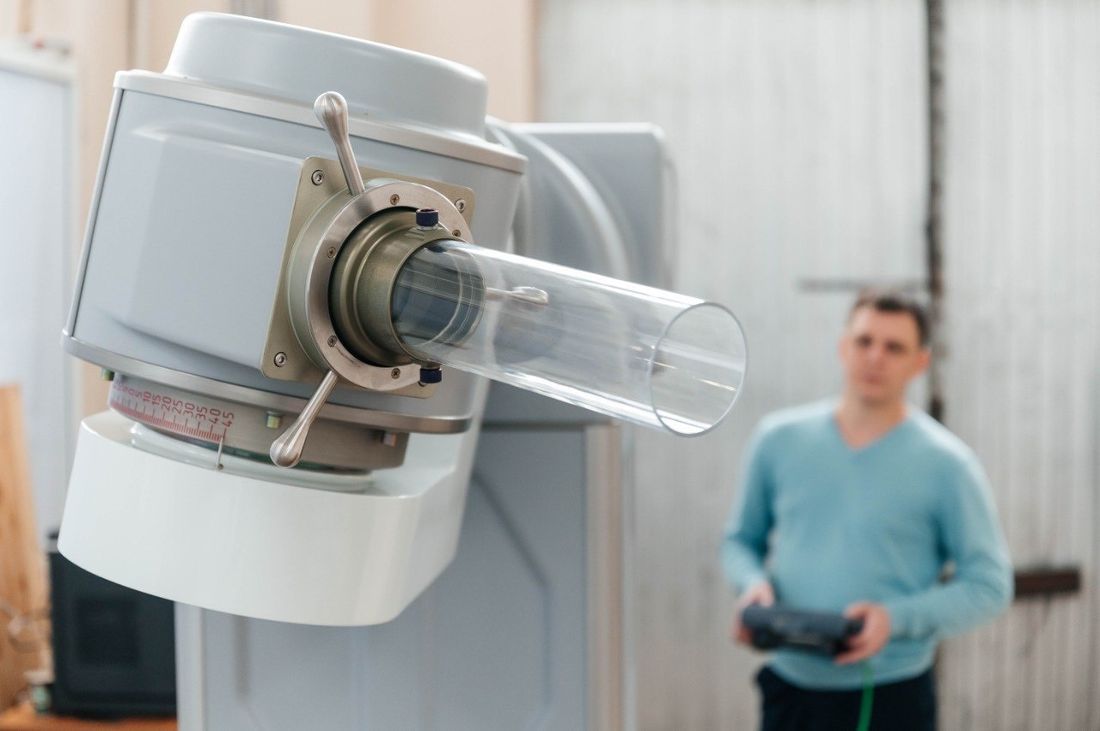 Образование и наука, Томские новости, ТПУ, образование бетатроны лечение рака лучевая терапия интересные новости Томска Мобильные комплексы лучевой терапии на основе бетатронов ТПУ начнут выпускать в следующем году