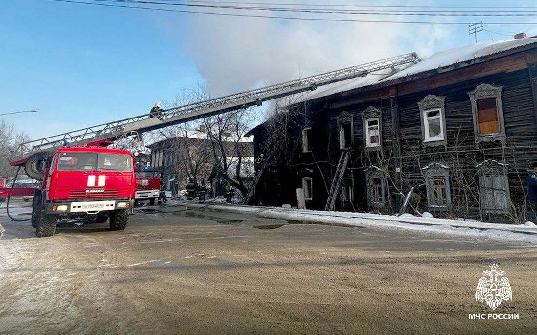 Город, Происшествия, Томские новости, томск деревянное зодчество архитектура район болота лермонтова пожары происшествия новости В историческом районе Томска от огня пострадал ценный деревянный дом