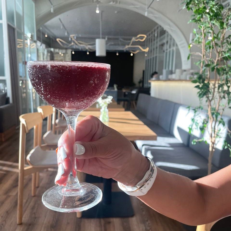 Город, Еда, Томские новости, рестобар окно томск новости интересное куда сходить нова что поесть ресторан кафе выходные в томске На месте гастробистро Nova открылся рестобар «Окно»