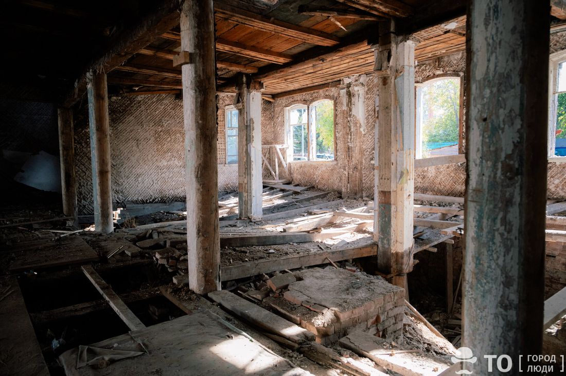 Город, Деревянная архитектура, Культура в Томске, Томские новости, томск история деревянная солдатская синагога реставрация находки интересное новости При реставрации томской солдатской синагоги нашли старинный шаббатний подсвечник