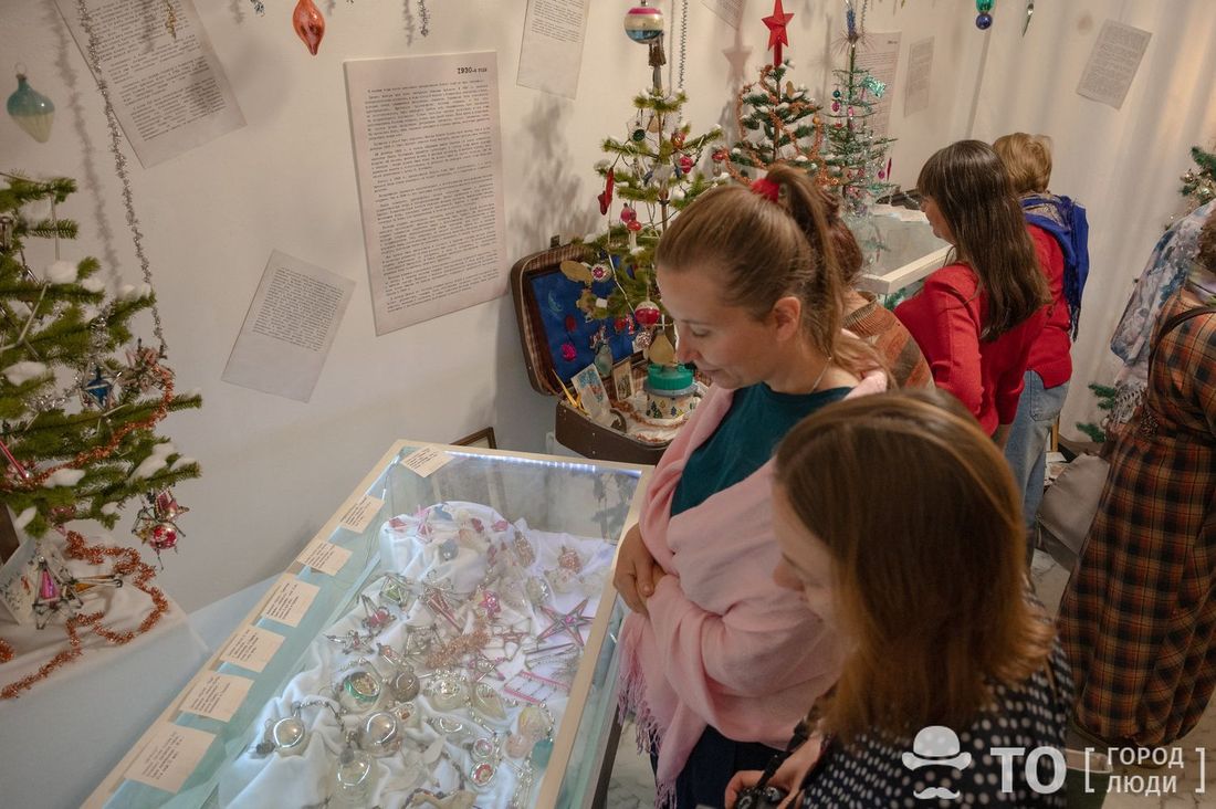 Афиша Томска, Город, Культура в Томске, События, Томские новости, куда сходить томск афиша выставка новый год изумрудный дом томские новости В Томске открылась первая новогодняя выставка