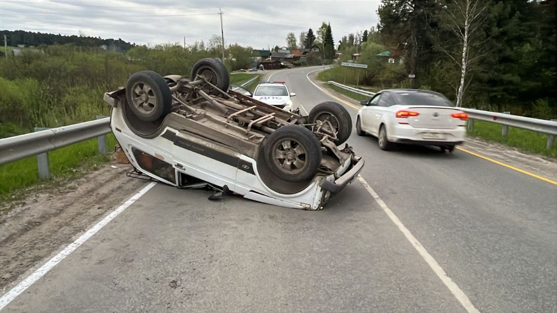 Город, Происшествия, Томские новости, авария сводка происшествий интересные новости Томска жесть ДТП дорожная обстановка «Нива» опрокинулась на трассе Томск — Межениновка