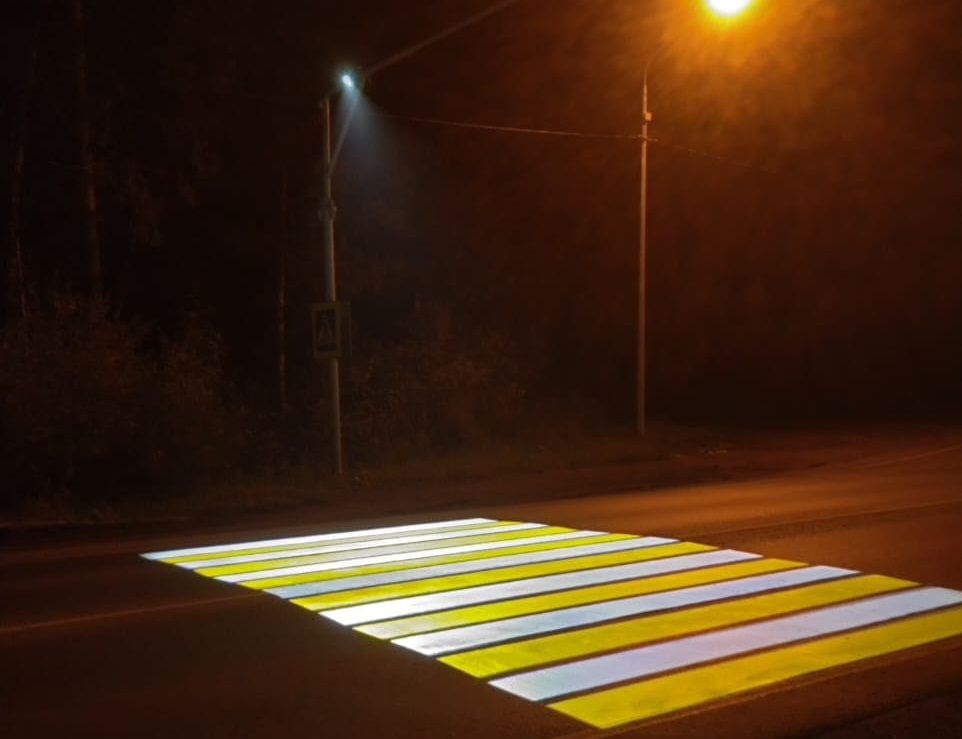 Безопасность, Город, Дороги, Томские новости, интересные новости Томска дороги безопасность движение инфраструктура В Томском районе установили проекционные пешеходные переходы