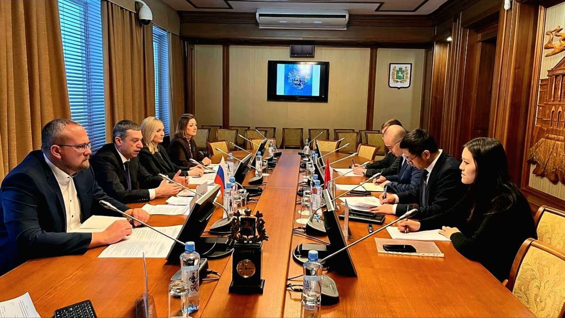 Город, Предприятия Томска и области, Томские новости, завод интересные новости Томска производства промышленность Томской области Асиновский завод МДФ возобновил производство - томские власти