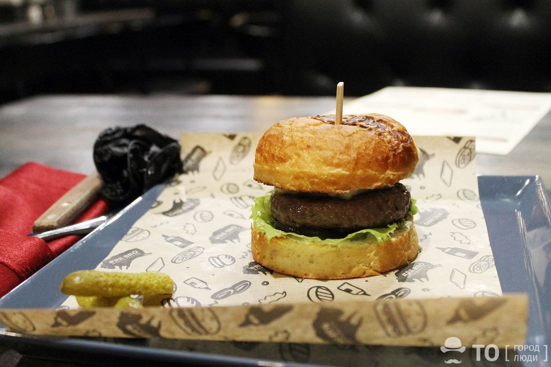 Город, Еда, События, Томские новости, заведения куда сходить еда интересные новости Томска кафе бургеры ребро В Томске откроется вторая бургерная REBRO