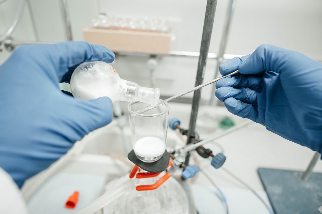 Город, Образование и наука, Томские новости, ТПУ, интересные новости Томска томская наука ученые химическая промышленность развитие Томские химики научили менять скелет простых сахаров светом