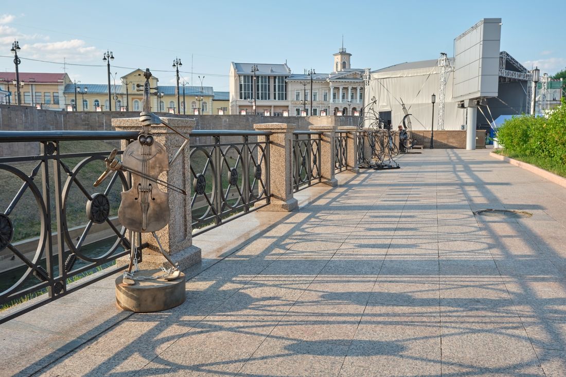 Город, Культура в Томске, Памятники, Томские новости, Томская филармония скульптуры памятники музыка культура Скульптуры-победители «Праздника топора» украсили набережную реки Ушайки в Томске