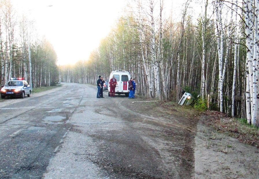 Происшествия, Томские новости, ДТП авария смертельная авария разбился насмерть Один человек погиб, еще один получил травмы при опрокидывании «Гранты» в Стрежевом