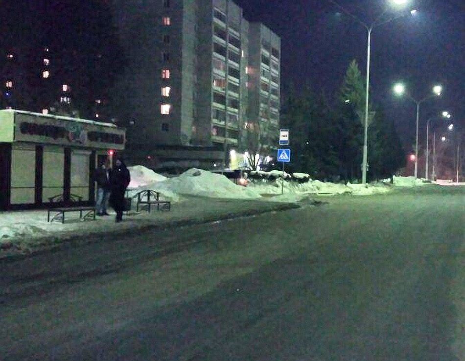 Общественный транспорт, Происшествия, Томские новости, Северск водитель маршрутки ПАЗик №29 зажали пассажира В Северске водитель маршрутки зажал ногу подростку