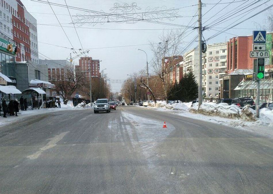 Происшествия, Томские новости, ДТП происшествия попали под колеса сбили ребенка пожилую женщину Двое пешеходов попали под колеса автомобилей на пр.Фрунзе в Томске
