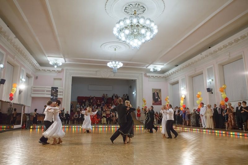 Конкурсы и акции, Новый год ❄, Отдых, Томские новости, бал праздник новый год отмечание танцевать как отметить праздник Диамант Томичам предлагают встретить Новый год на балу