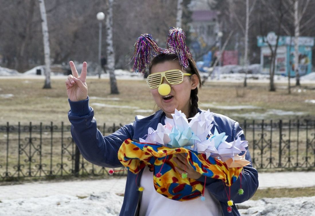 Благотворительность, Томские новости, Партнеры по радости акция подснежники больничные клоуны В среду в Томске отметят День подснежника