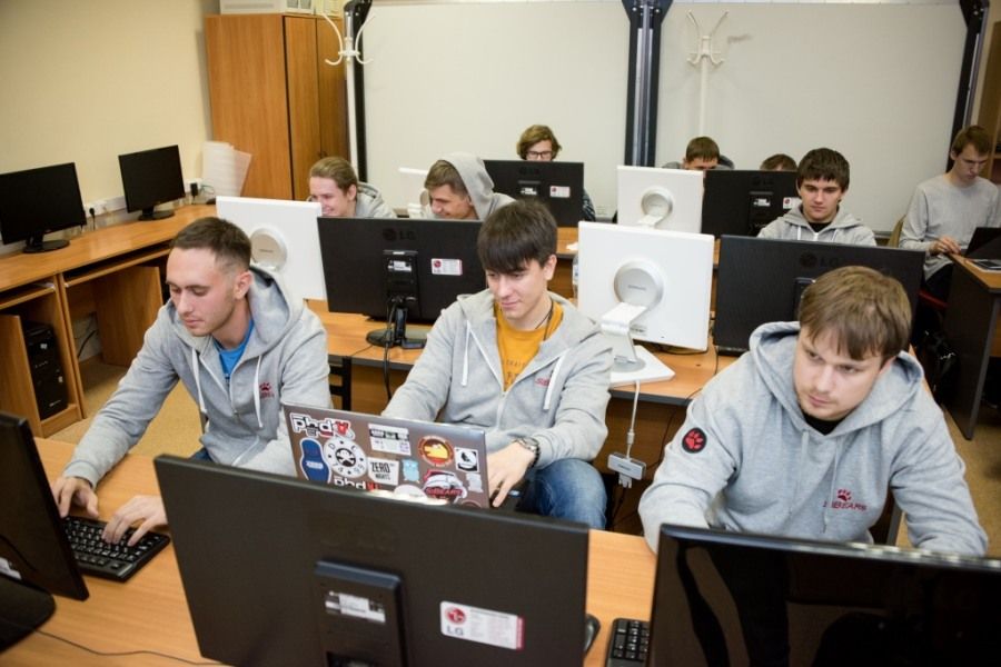 IT, ИТ и телеком, Томские новости, программист кодер защита хакер безопасность ТГУ SiBears Томские программисты вошли в десятку лучших на международных соревнованиях