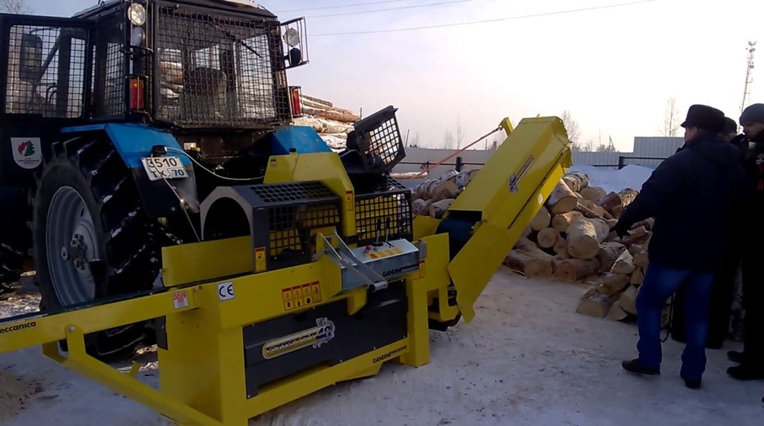 Томские новости, колоть дрова леспромхоз дровокол В одном из лесхозов Томской области появился механический дровокол