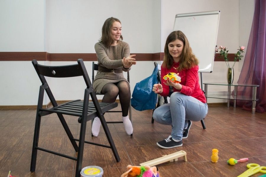 Благотворительность, Конкурсы и акции, Томские новости, мастерская больничных клоунов больничные клоуны партнеры по радости Педагог-дефектолог проведет тренинг для томичей