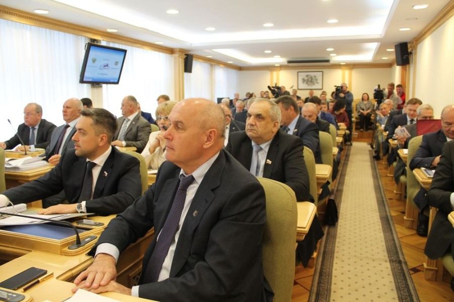 ЗД ТО, Томские новости, транспортный налог администрация Дума Законодательная дума Томской области Областные депутаты внесли изменения в закон «О транспортном налоге»