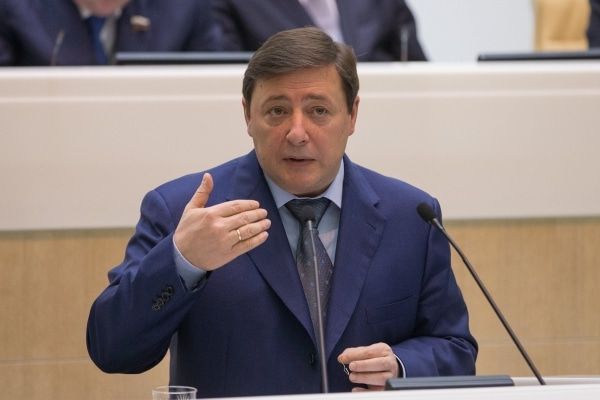 ЗД ТО, Томские новости, Дума Хлопонин шелкопряд Кравченко Хлопонин обещал томскому сенатору выделить деньги на борьбу с шелкопрядом