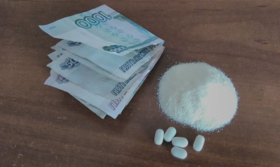 Криминал, Томские новости, героин наркокурьер желудок перевозка наркотиков Наркокурьер, перевозивший в желудке героин, пожаловался томским врачам на боли в животе