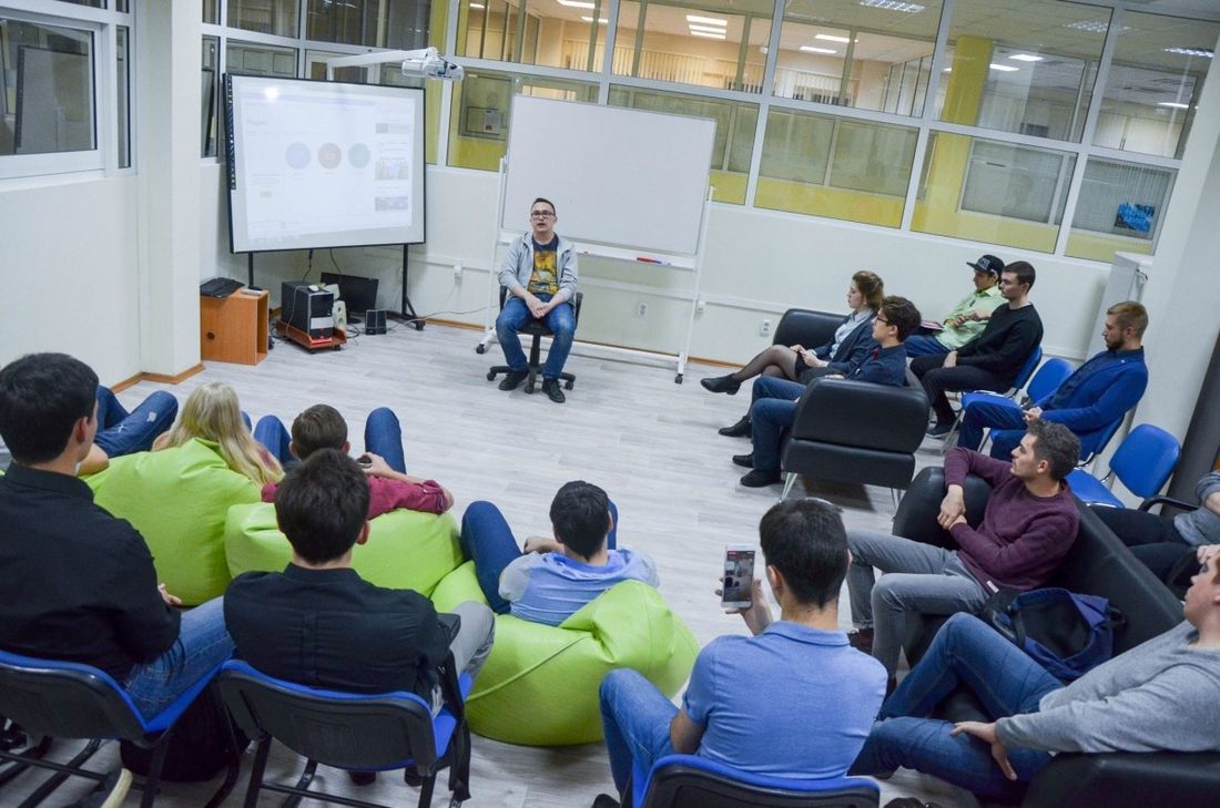 IT, Томские новости, квартирник IT птичка служба доставки инкубатор дружба айти в Томске В Томске прошел IT-квартирник