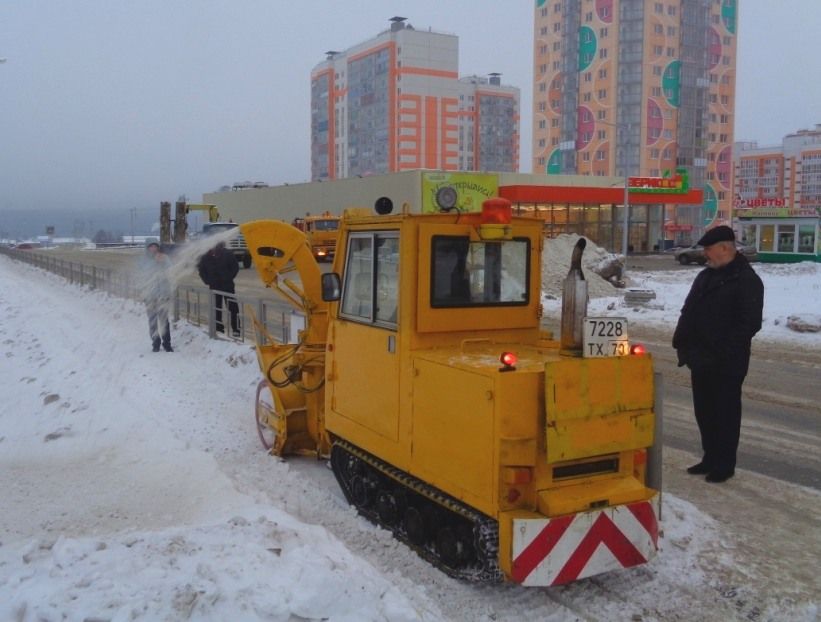 ЖКХ, Томские новости, миниротор техника уборка снега спецтехника чистят тротуары Тротуары в Кировском районе Томска будет чистить миниротор
