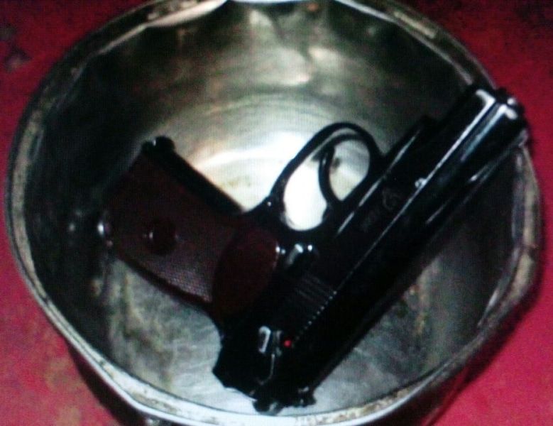 Криминал, Происшествия, Томские новости, нападение пневматическое оружие пневматический пистолет ограбил старушку В Томской области селянин с пневматикой украл у пенсионерки телефон и продукты