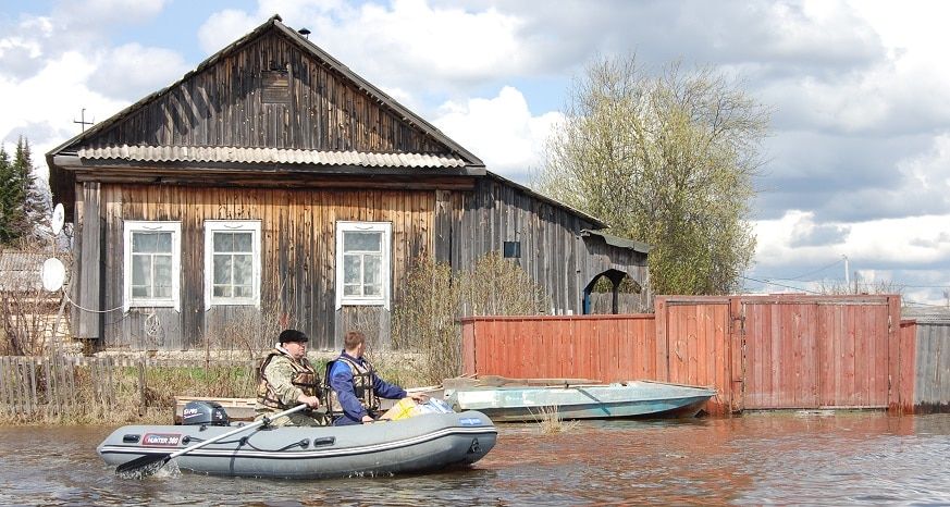 Паводок, Томские новости, вездеходы лодки почта пенсия газеты подписка паводок подтопило Во время паводка корреспонденцию в Томской области будут доставлять на вездеходах и лодках