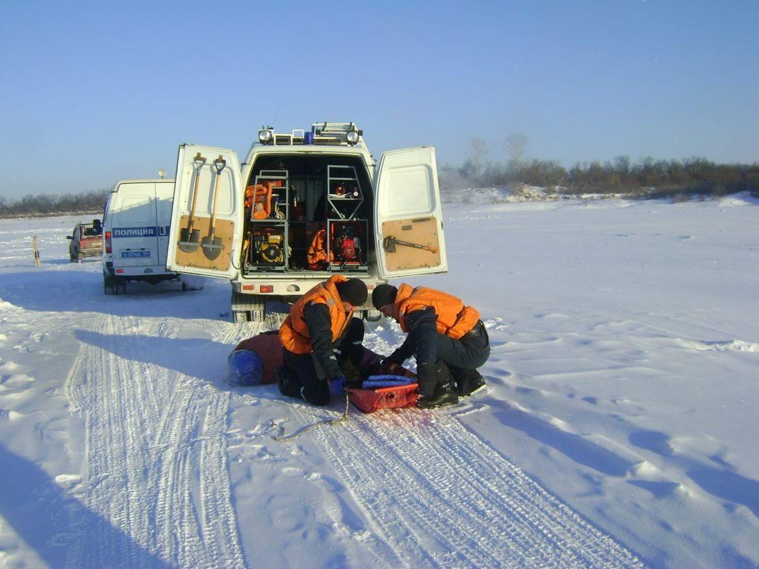 Происшествия, Томские новости, Томск рыбак тонкий лен утонул шуга ТО ПСС спасатели утопленник В районе томского речвокзала рыбак вмерз в лёд