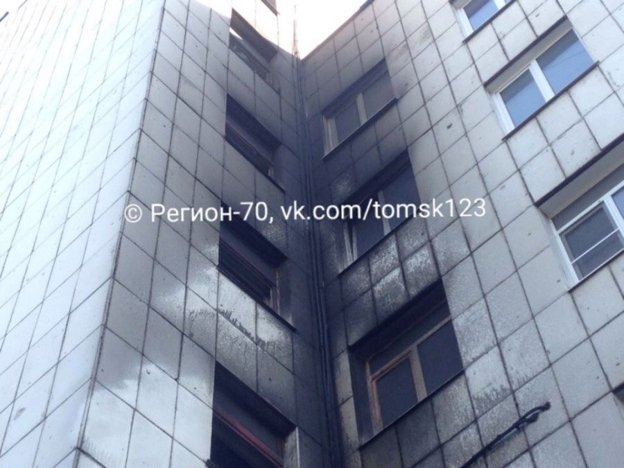 Происшествия, Томские новости, пожар Кирова Йохан-Пивохан Пожарные эвакуировали 11 человек из горящего дома в Томске