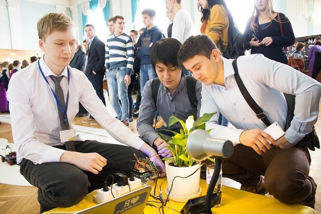 IT, Образование и наука, Томские новости, растение ИТ ТУСУР студенты разработка следить поливать ухаживать В Томске создают сервис для удаленного наблюдения и уходом за растениями