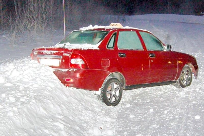 Криминал, Томские новости, угон автосервис работник Парабельский район В Томской области работник автосервиса въехал на авто клиента в кювет