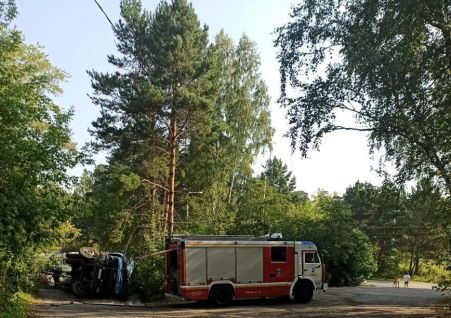 Происшествия, Томские новости, авария Урал упал происшествия ДТП сводка происшествий дорожная обстановка В Томске опрокинулся «Урал»